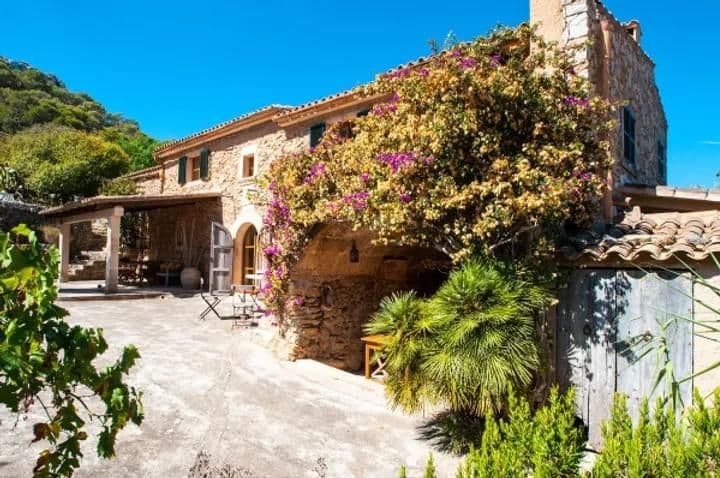 6 bedrooms house for sale in Mallorca, Spain