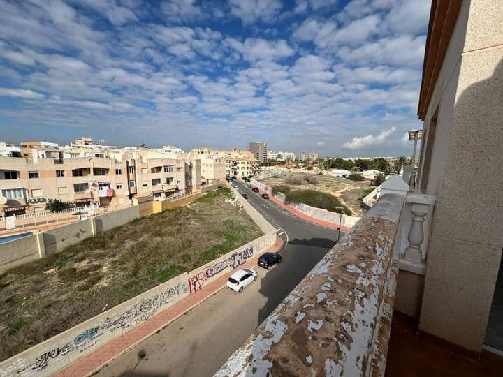 2 bedrooms apartment for sale in Nueva Torrevieja, Spain