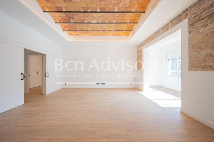 4 bedrooms apartment for sale in Barcelona, Spain