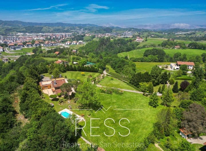 7 bedrooms house for sale in Lasarte, Spain