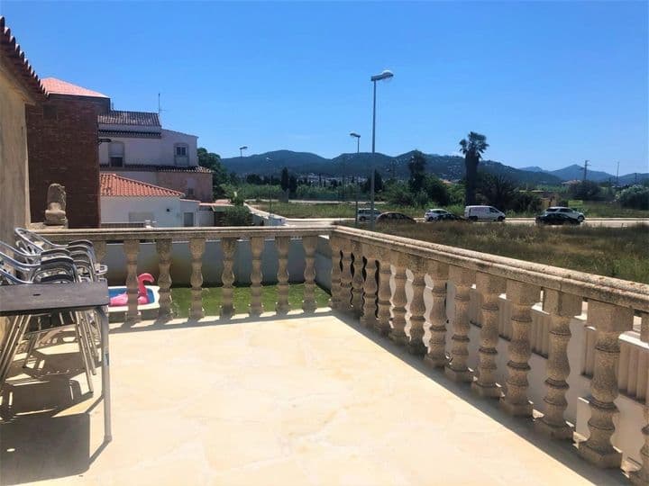 2 bedrooms apartment for rent in Oliva pueblo, Spain