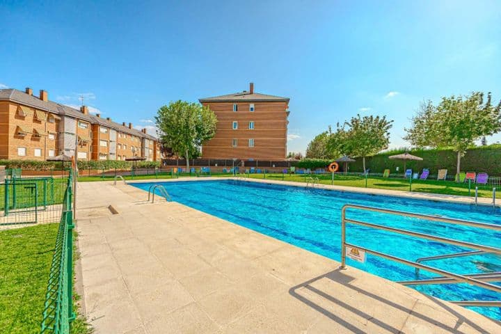 3 bedrooms apartment for sale in Majadahonda, Spain