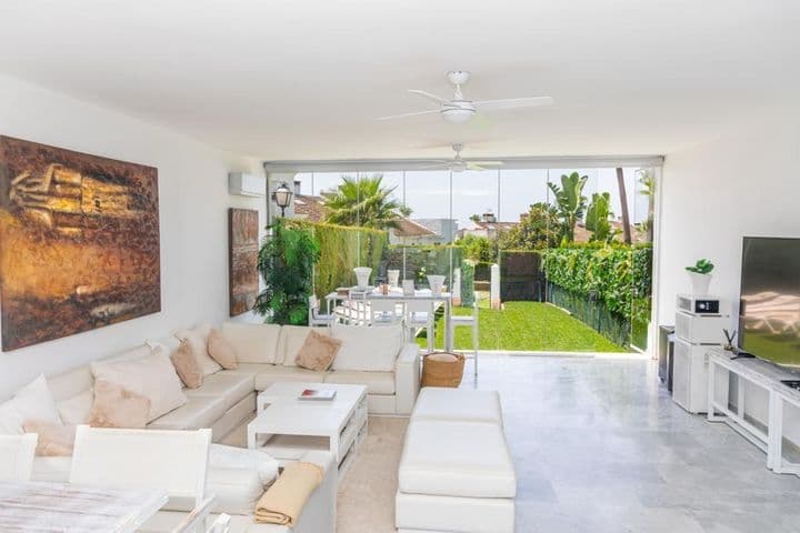 6 bedrooms house for rent in Estepona, Spain