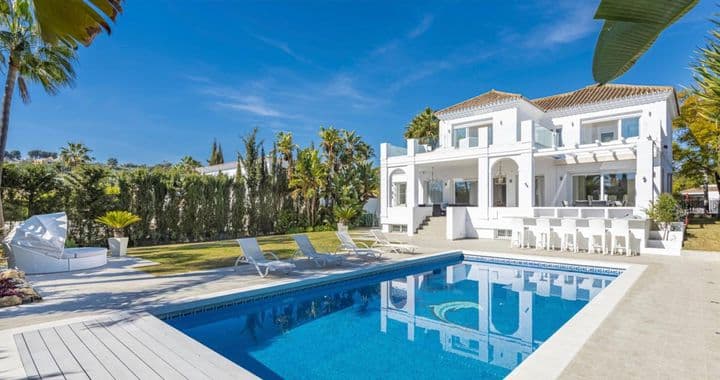 6 bedrooms house for sale in Nueva Andalucia, Spain