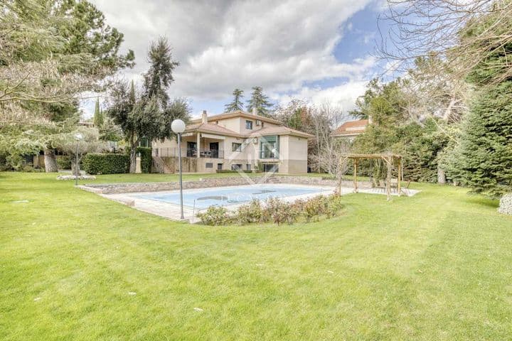 6 bedrooms house for rent in Pozuelo de Alarcon, Spain