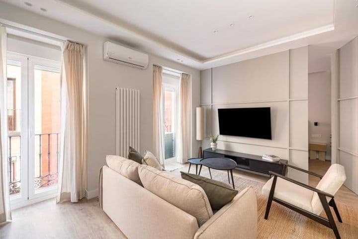 3 bedrooms apartment for sale in Madrid, Spain