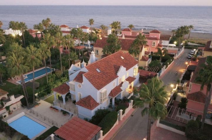 5 bedrooms house for sale in Puerto Banus, Spain