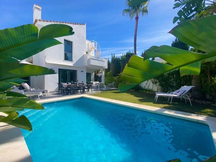 4 bedrooms house for sale in Estepona, Spain