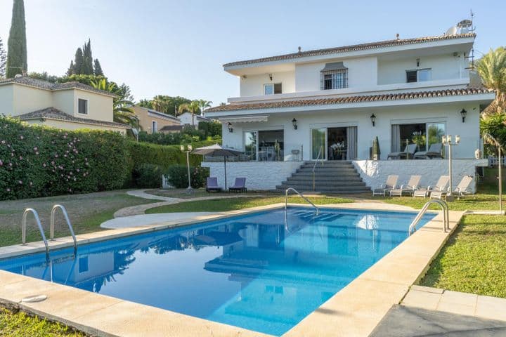 6 bedrooms house for sale in Marbella, Spain