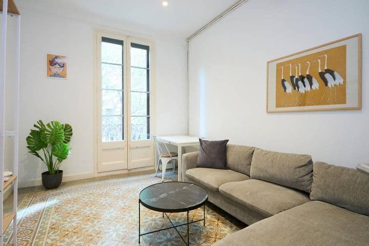 2 bedrooms apartment for rent in Sant Antoni, Spain