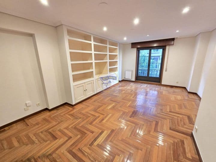 3 bedrooms apartment for sale in Vigo, Spain