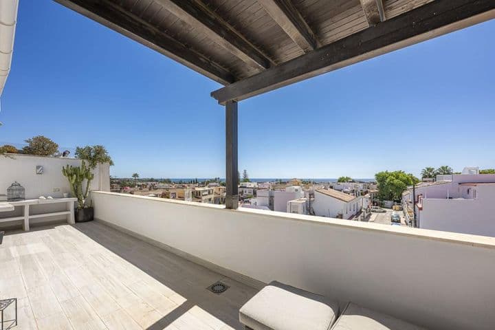 3 bedrooms apartment for sale in Estepona, Spain