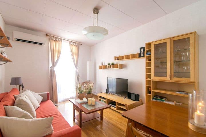 2 bedrooms apartment for rent in Ciutat Vella, Spain