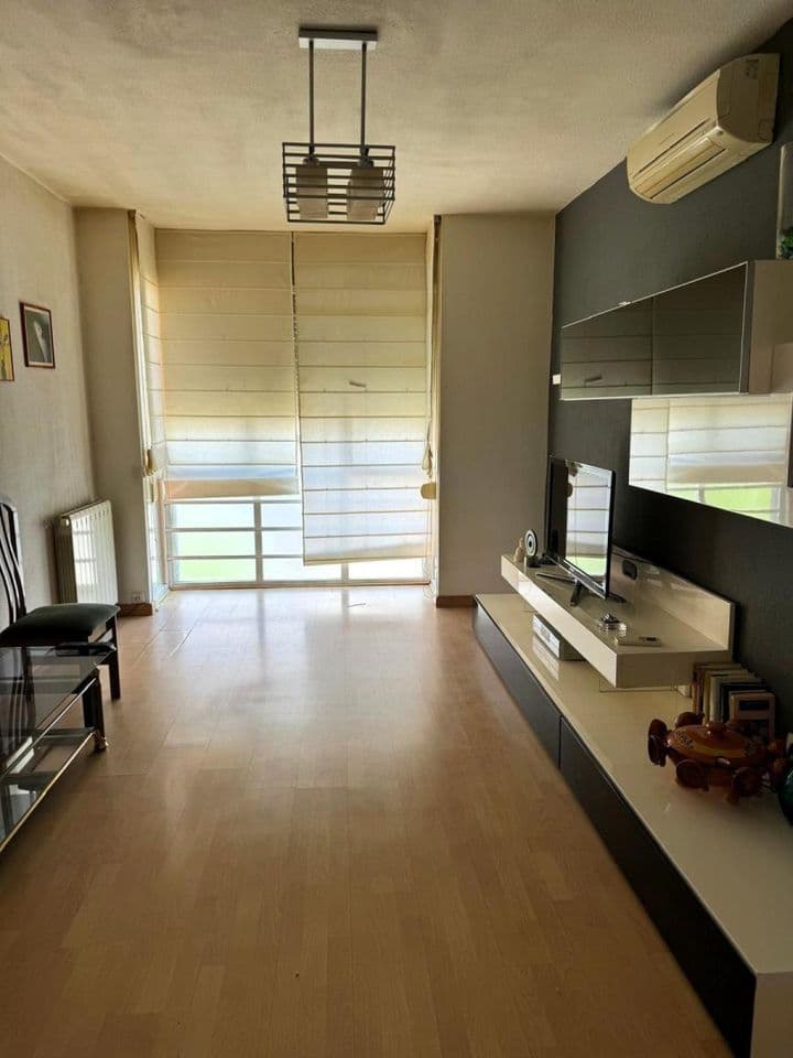 1 bedroom apartment for sale in Puente de Vallecas, Spain