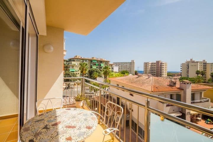 2 bedrooms apartment for sale in Platja dAro, Spain