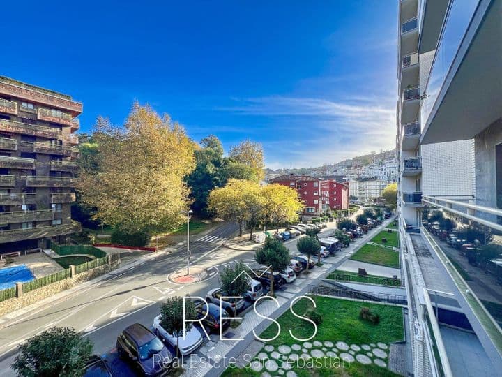 4 bedrooms apartment for sale in Donostia-San Sebastian, Spain