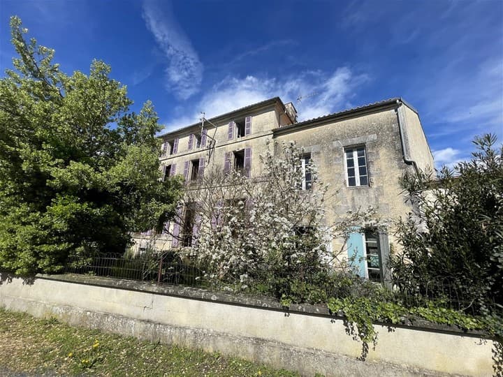 5 bedrooms house for sale in Charente-Maritime (17), France