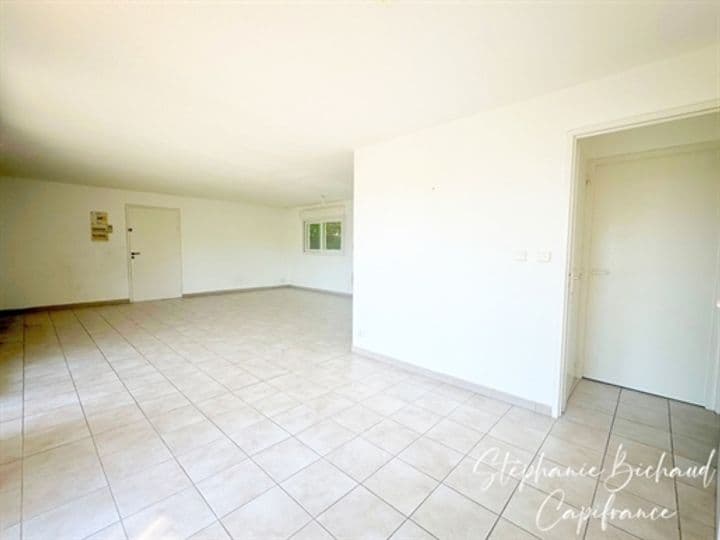 2 bedrooms apartment for sale in Gap, France