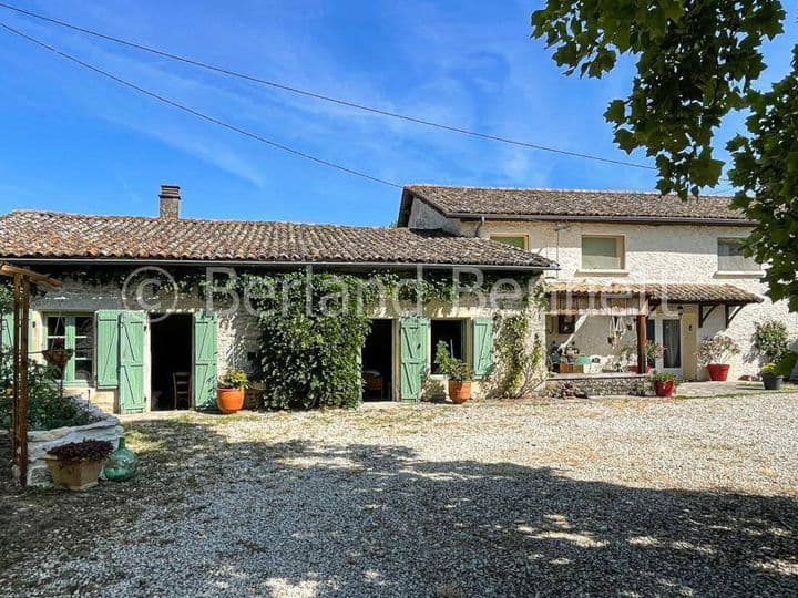 4 bedrooms house for sale in Sauze Vaussais, France