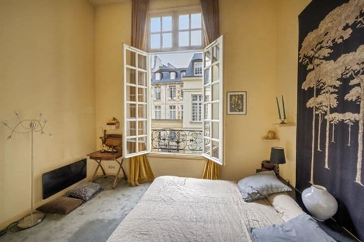 2 bedrooms other for sale in Paris 3eme, France