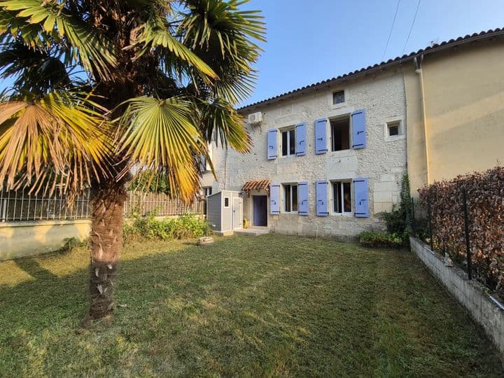 3 bedrooms house for sale in chaniers, France