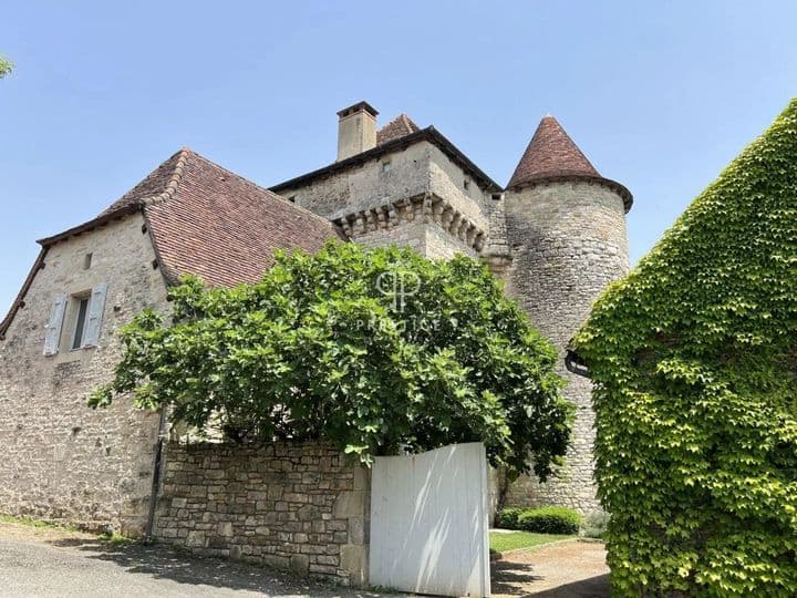 5 bedrooms house for sale in  France