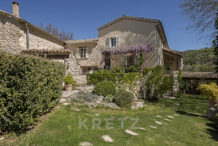 6 bedrooms house for sale in  France