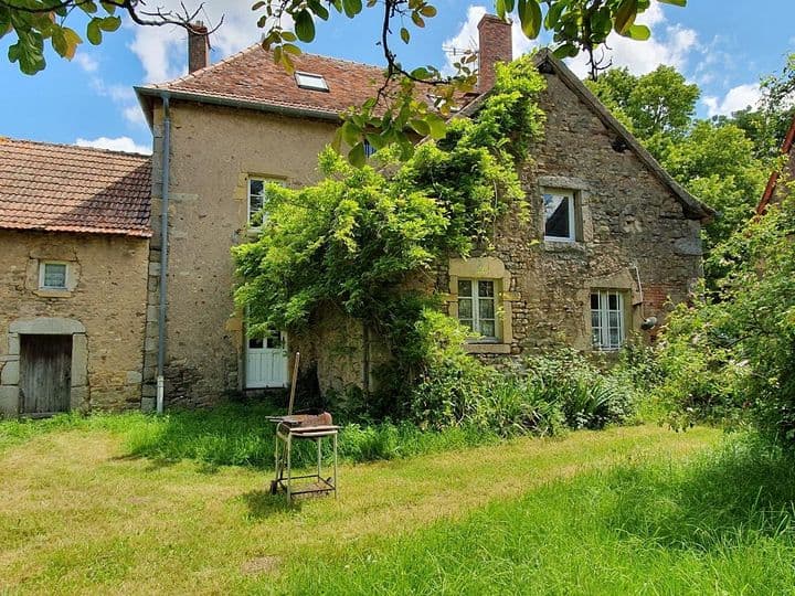 3 bedrooms other for sale in Saint-Christophe-en-Brionnais, France