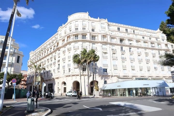 2 bedrooms other for sale in Cannes, France