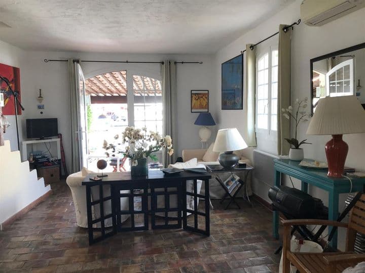 2 bedrooms other for sale in Grimaud, France