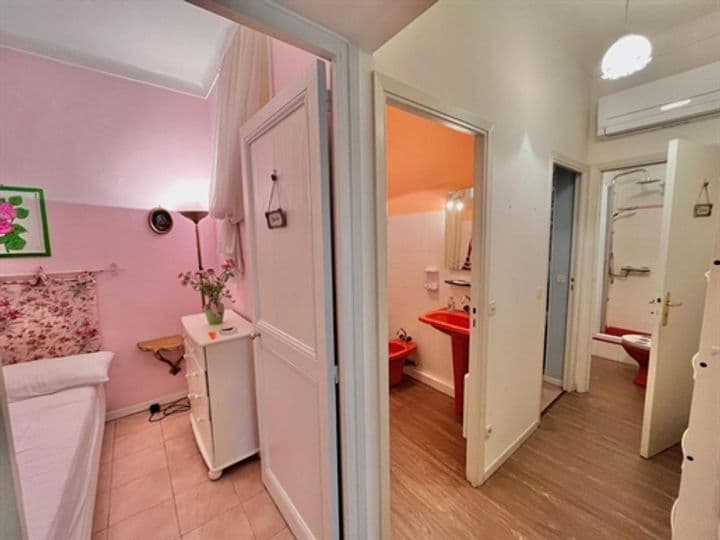 2 bedrooms other for sale in Cannes, France