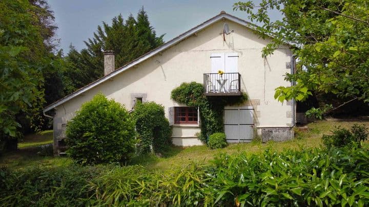 5 bedrooms house for sale in  France