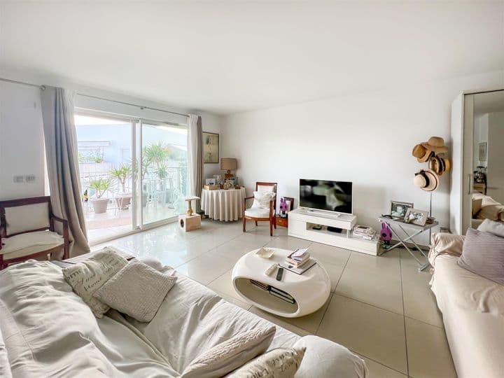 2 bedrooms other for sale in Cannes, France