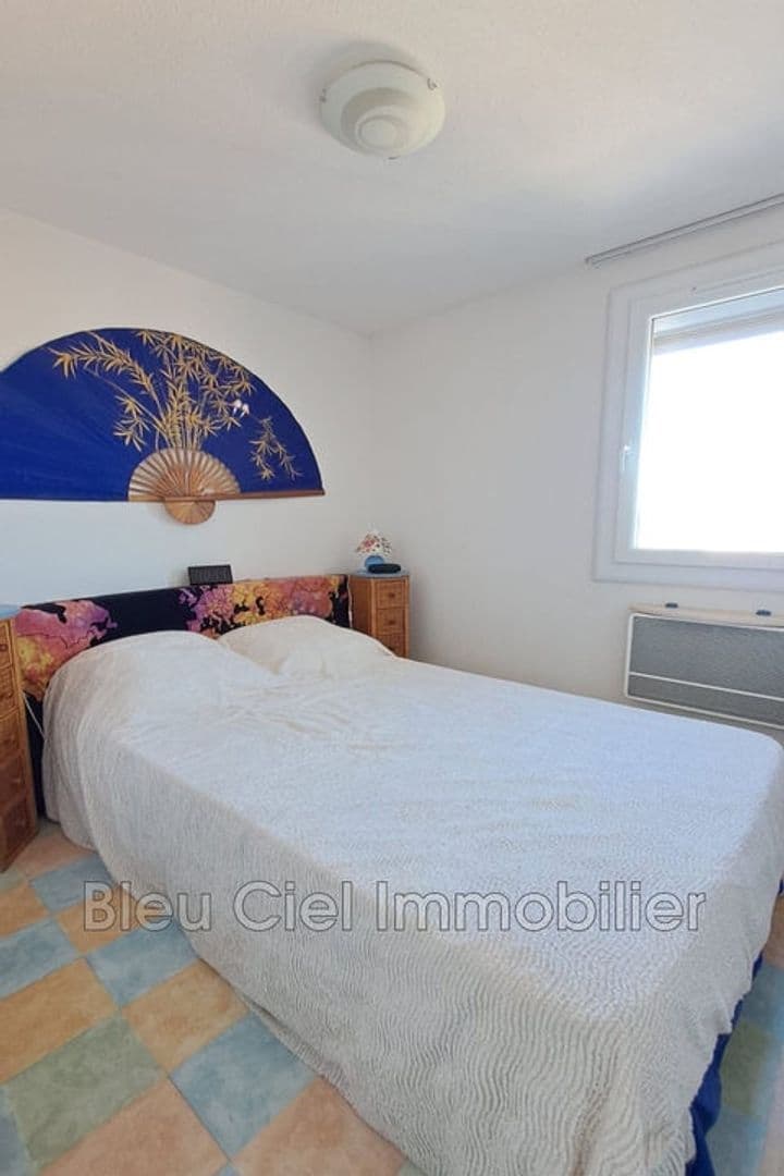 1 bedroom apartment for sale in Gruissan, France