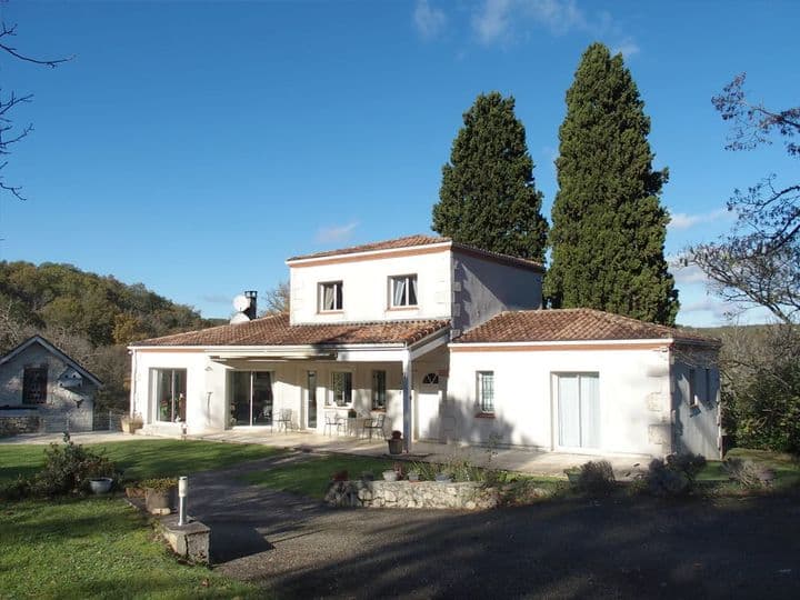 4 bedrooms house for sale in hautefage la tour, France