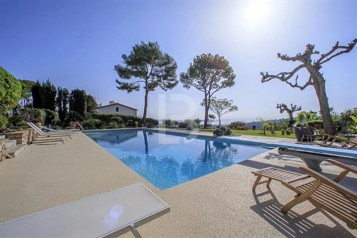 6 bedrooms house for sale in Antibes, France