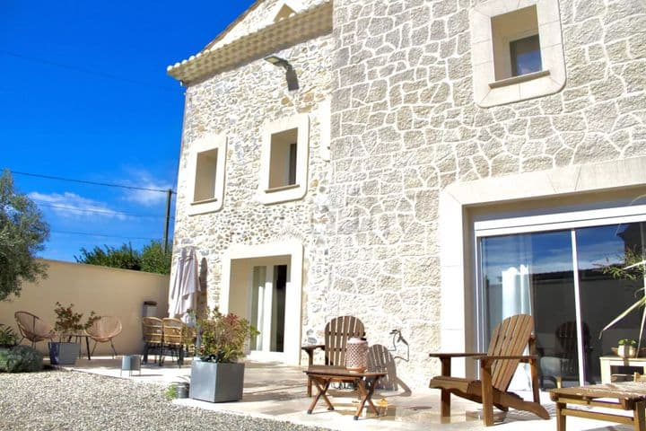 5 bedrooms house for sale in  France