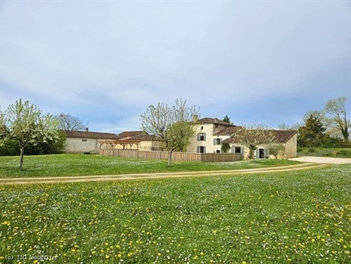 4 bedrooms house for sale in Ruffec, France