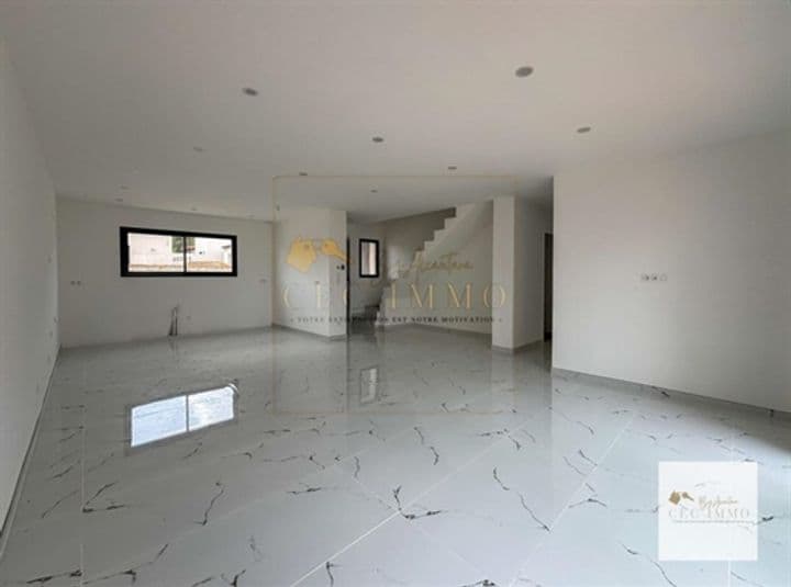 4 bedrooms house for sale in Thuir, France