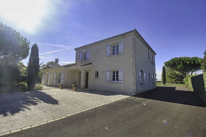 5 bedrooms house for sale in CHASSORS, France