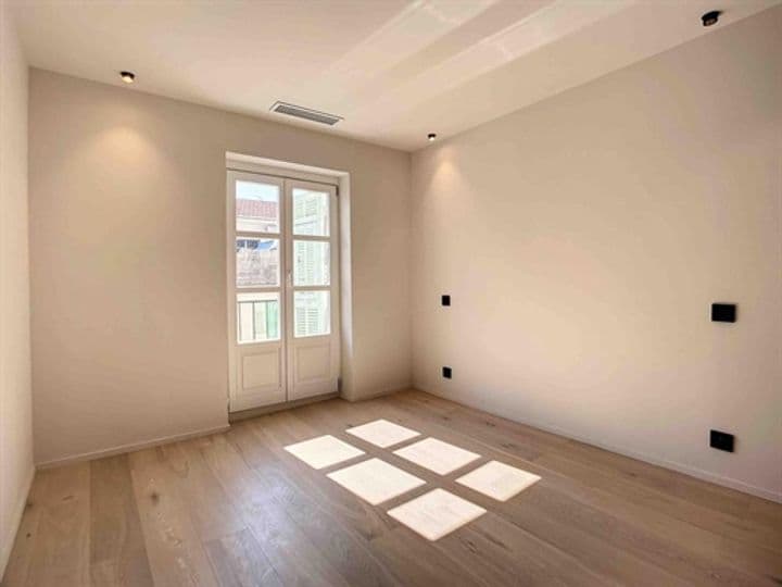 2 bedrooms apartment for sale in Nice, France