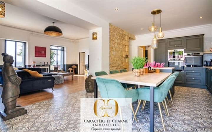 9 bedrooms house for sale in Sarlat-la-Caneda, France