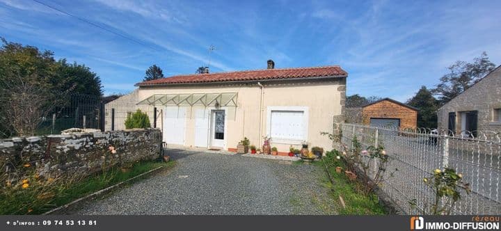 2 bedrooms house for sale in SAINT HILAIRE DES LOGES, France