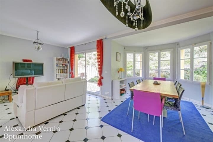 5 bedrooms house for sale in Saint-Germain-en-Laye, France