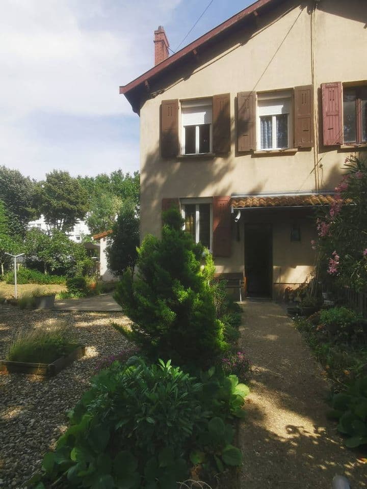 2 bedrooms house for sale in st priest, France