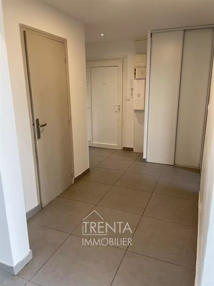 3 bedrooms apartment for sale in La Buisse, France