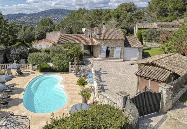 4 bedrooms house for sale in  France