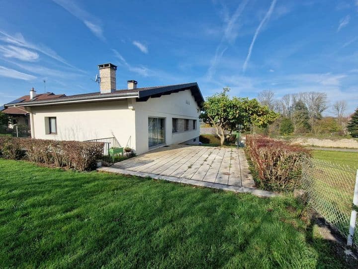 8 bedrooms house for sale in  France