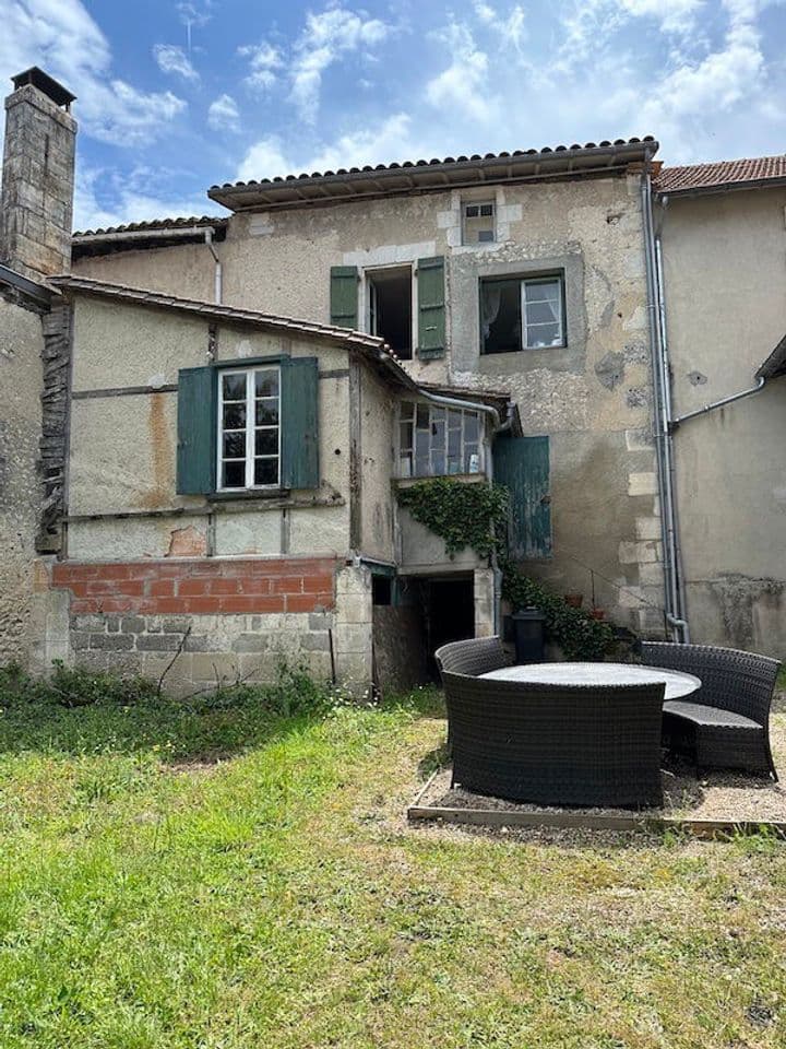 2 bedrooms house for sale in  France