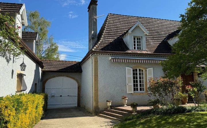 6 bedrooms house for sale in Saint Laurent Bretagne, France